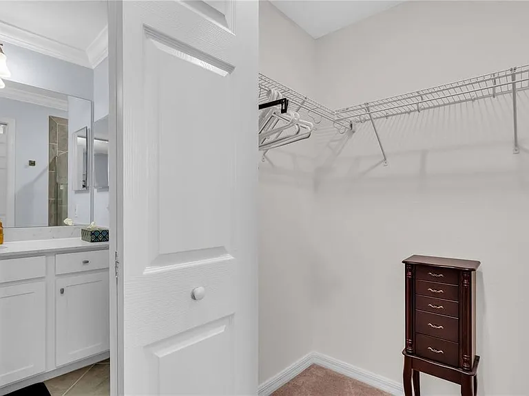 17520 Gawthrop Dr #108 — Photo 22