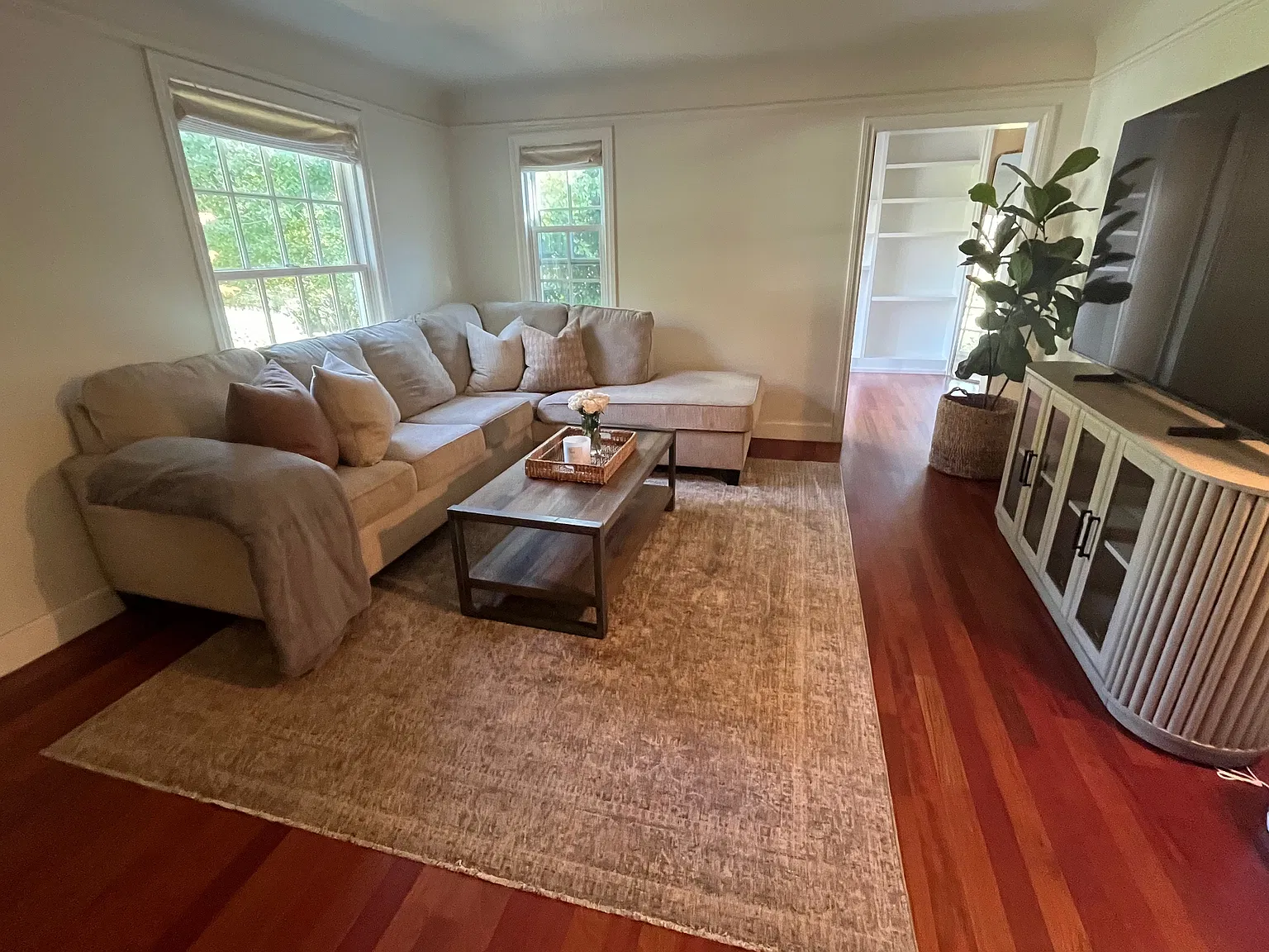 3 bed, 1540 sqft, $3,150 — Photo 2