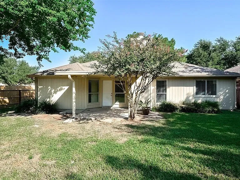 22823 Williamschase Dr — Photo 25
