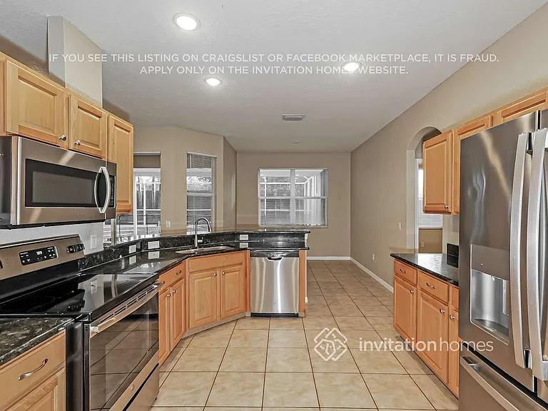 1613 Loriana St — Photo 6