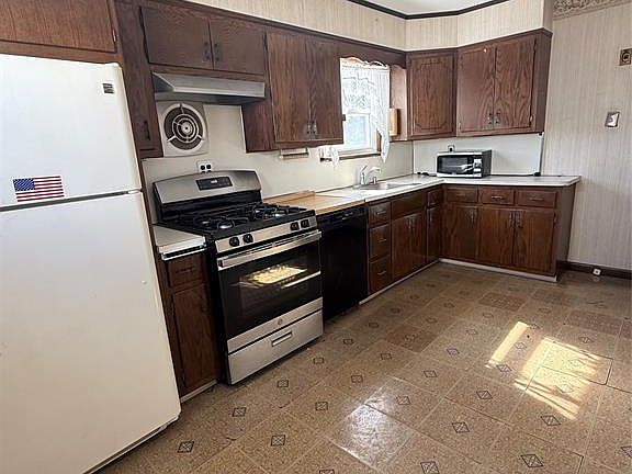 5th image of 83 Ploch Rd