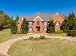 108 Stratford Dr, Easley, SC 29642