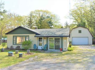 8964 N Loxley Rd, Roscommon, MI 48653