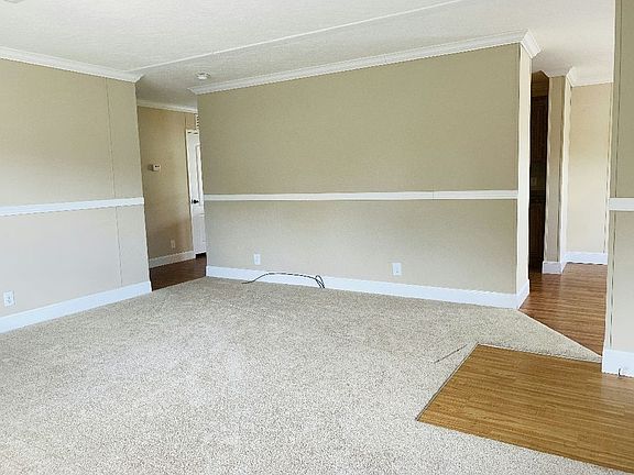 2nd image of 394 Morristown Cay