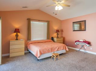 19287 Hollow Ln, Redding, CA 96003