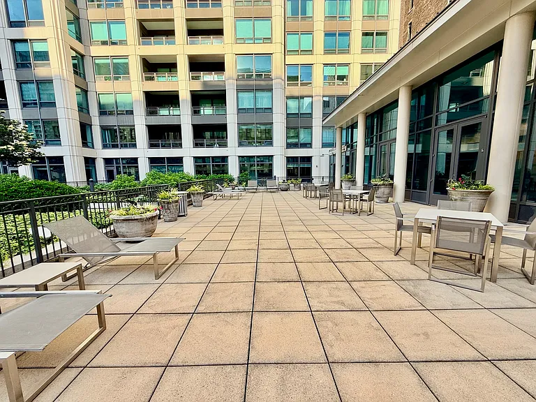 130 N Garland Ct #2110 — Photo 41