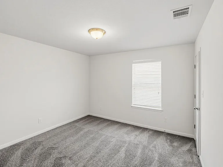 2937 Barbed Wire St — Photo 19