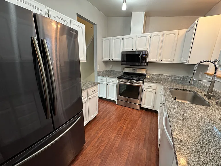 6927 Laser Dr — Photo 4