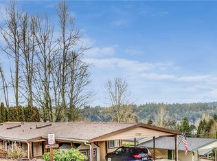 17365 Woodcrest Dr NE, Bothell, WA 98011