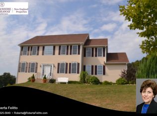 4 Paddock Rd, East Lyme, CT 06333