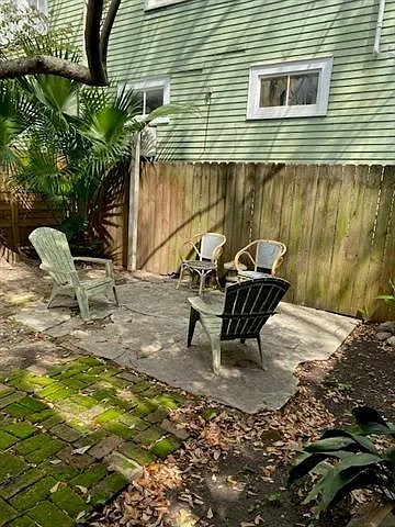 7627 Hampson St — Photo 13