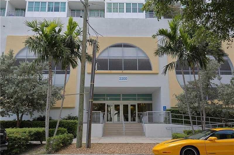 1st image of 2200 NE 4th Ave APT 607