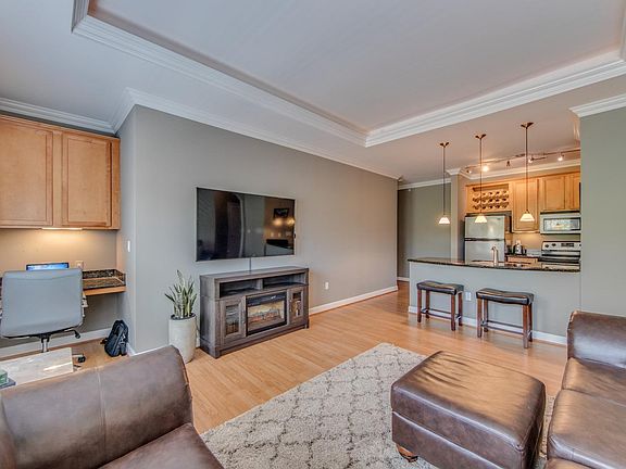 5th image of 2752 McKnight Crossing Ct