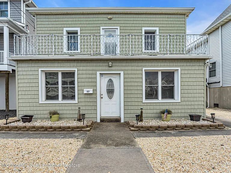 57 Fielder Ave — Photo 1