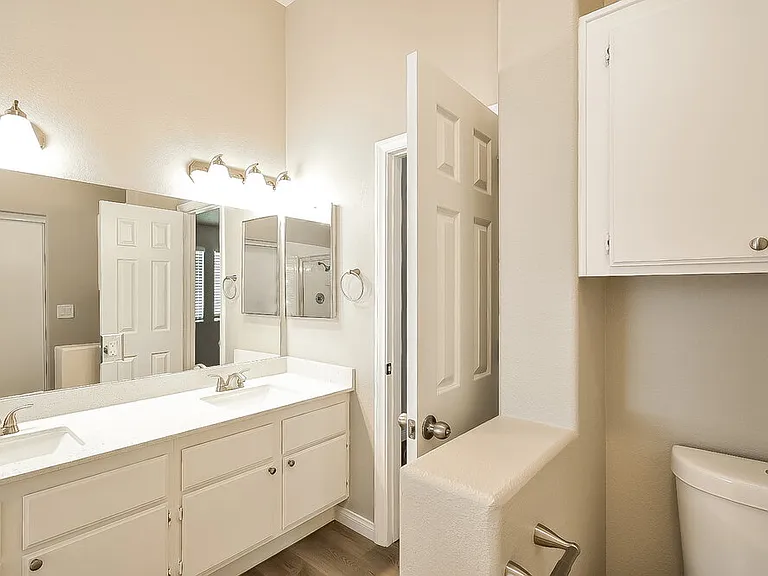 3316 Sturbridge Cir — Photo 11