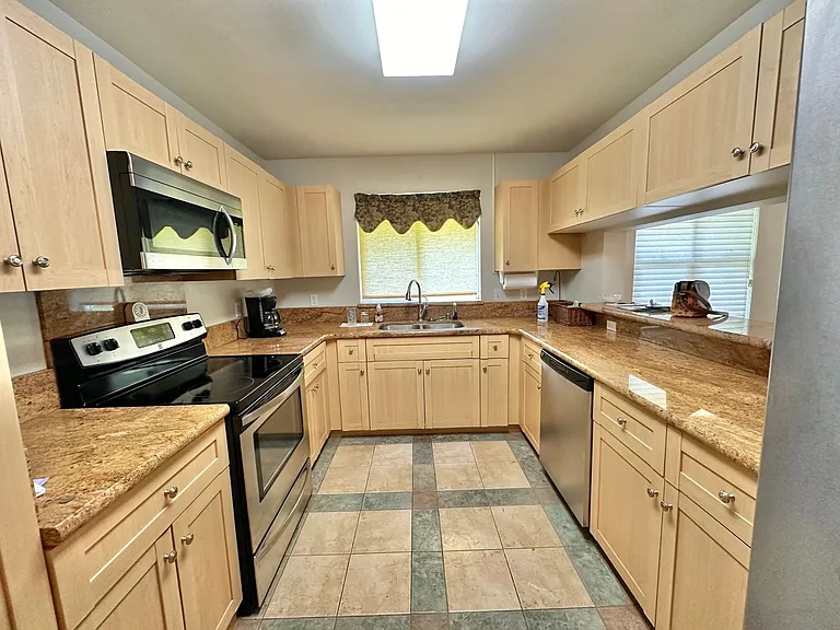 644 Meakanu Ln #1901 — Photo 2