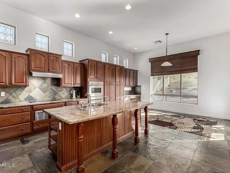 10312 S 16th Dr — Photo 18