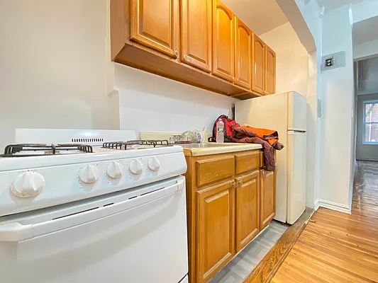 Rented by Queens Apartments Realty LLC | media 27