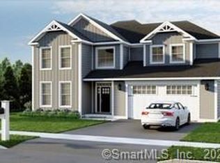 234 Oakwood Cir, Plainville, CT 06062