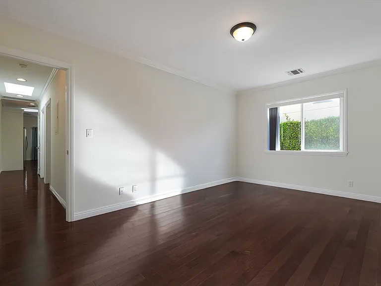 809 N La Jolla Ave — Photo 27