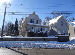 719 Villa St, Elgin, IL 60120