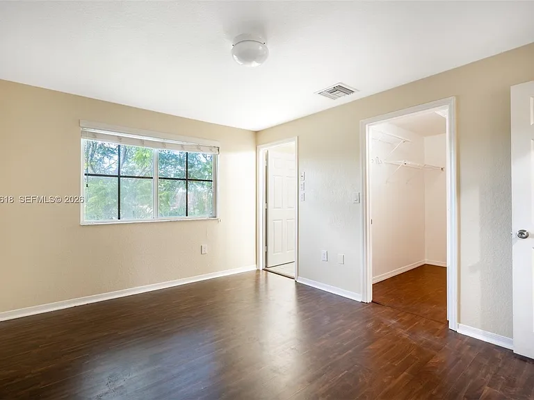 6051 SW 19th Pl — Photo 13