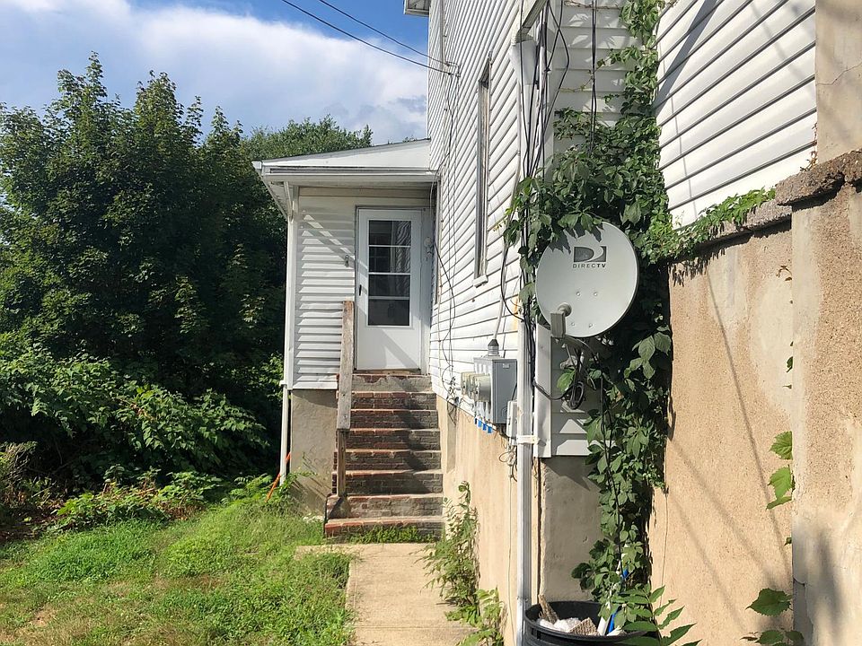 1st image of 613-615 Clark Ave #1