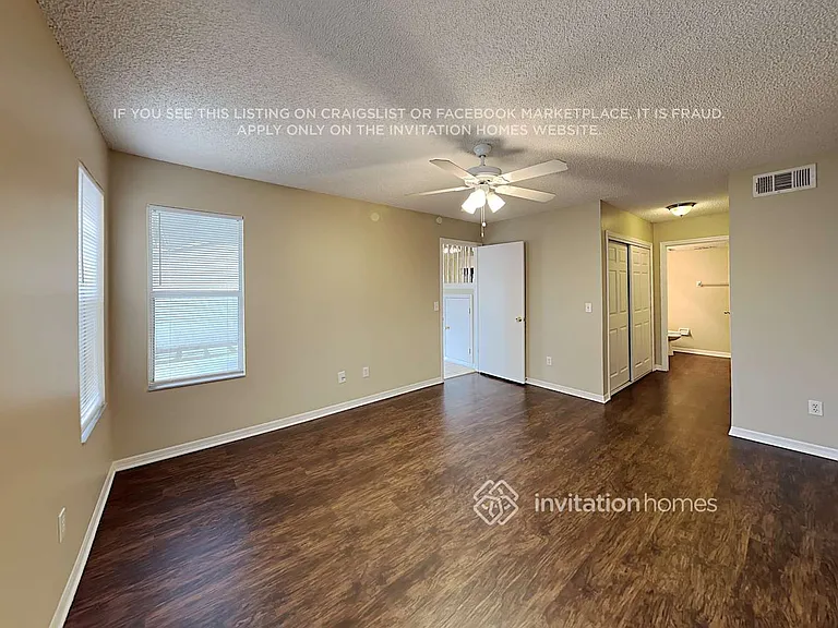6732 Brittany Chase Ct — Photo 9