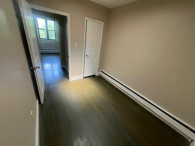 943 Herkimer St #3 — Photo 10