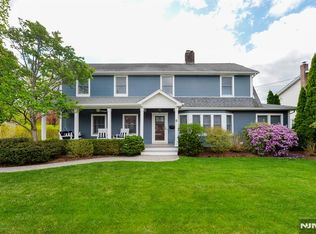 6 Long Ave, Mahwah, NJ 07430