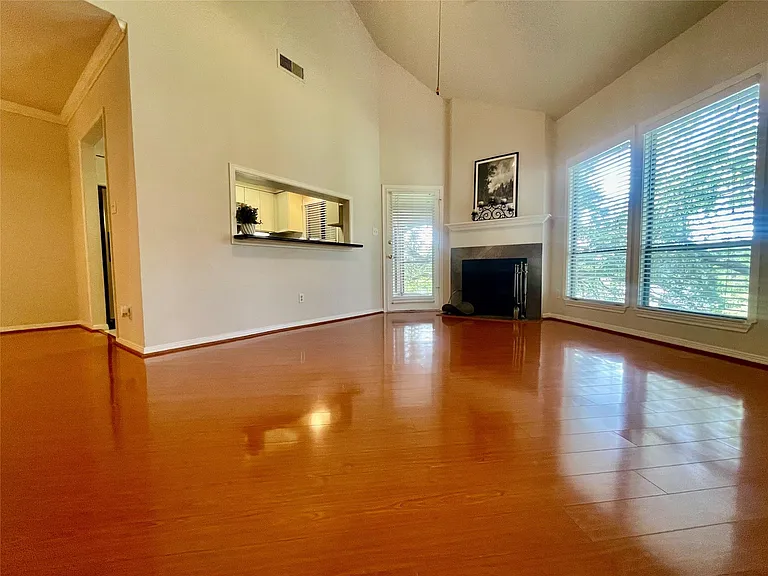 4144 SW Greystone Way #505 — Photo 13