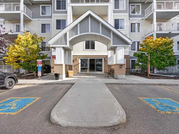 2204 44th Ave NW #116, Edmonton, AB T6T 0G5