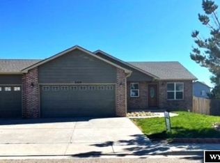 3009 Lerwick Dr, Rawlins, WY 82301