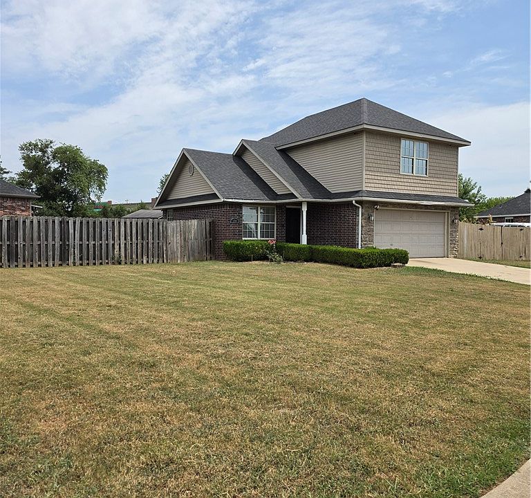 1st image of 2726 Linden Cir