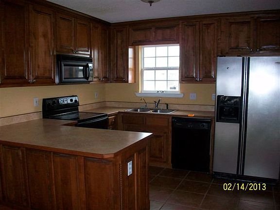 3rd image of 5703 Emily Ln