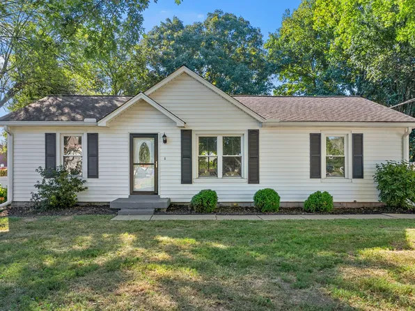 426 Barksdale Dr, White House, TN 37188