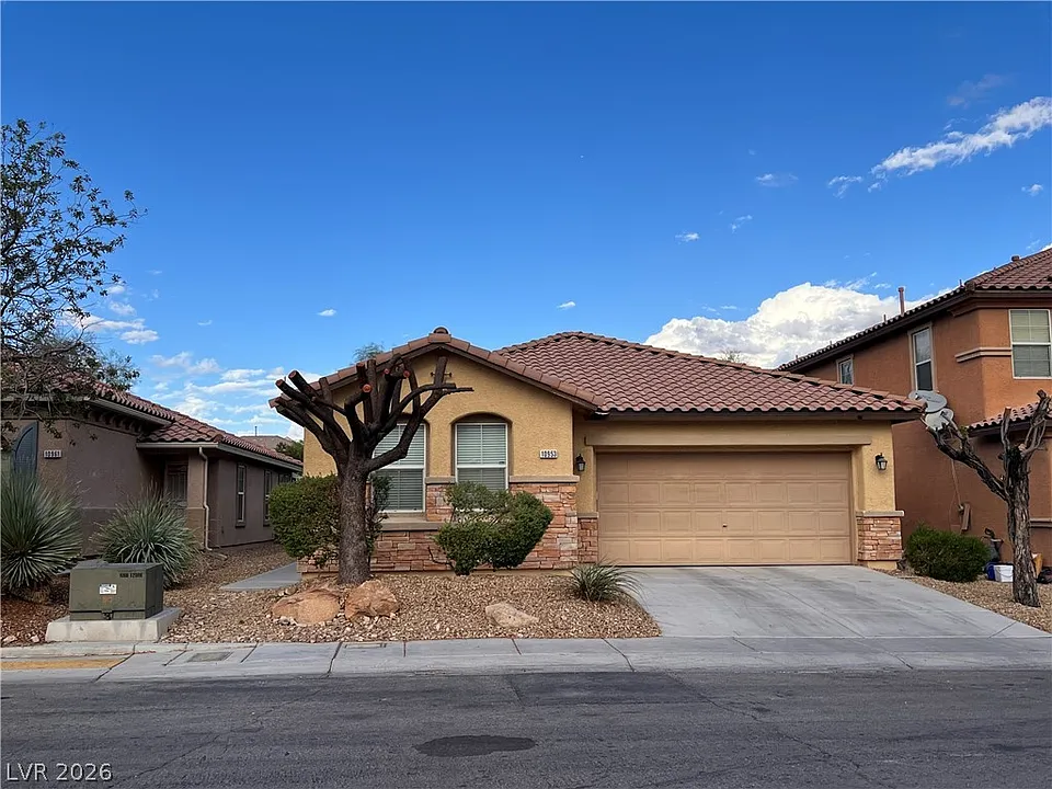10953 Cherokee Landing St