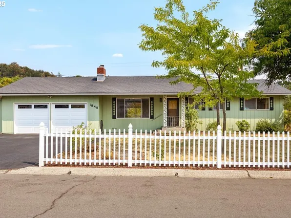 1849 NW Le Mans St, Roseburg, OR 97471