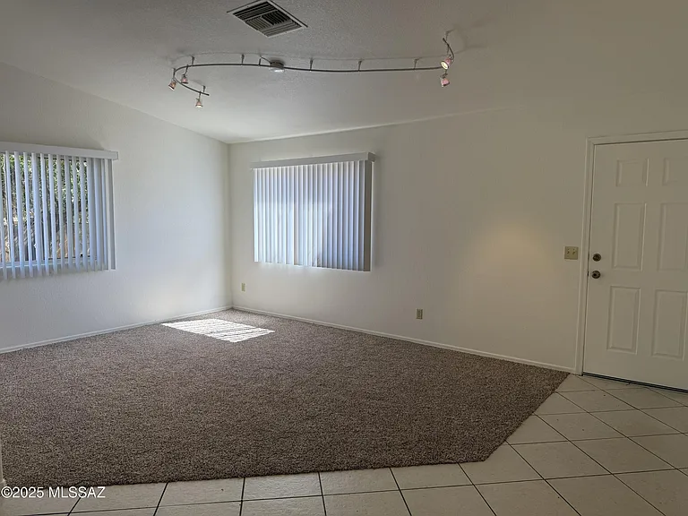 2946 W Ring Tail Dr — Photo 11