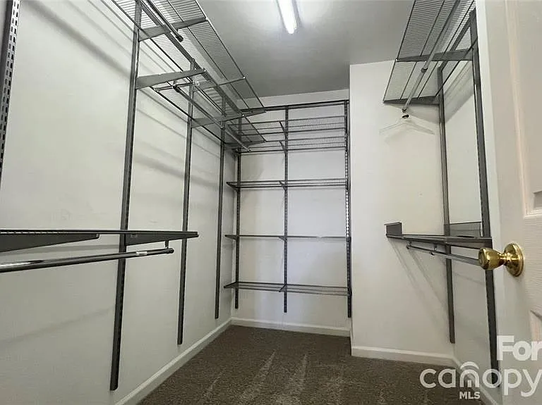 10232 Garmoyle St — Photo 11