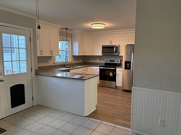 2nd image of 26 N Valasia Rd