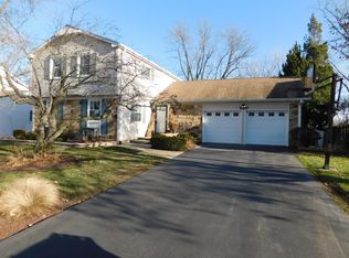 520 Springside Ln, Buffalo Grove, IL