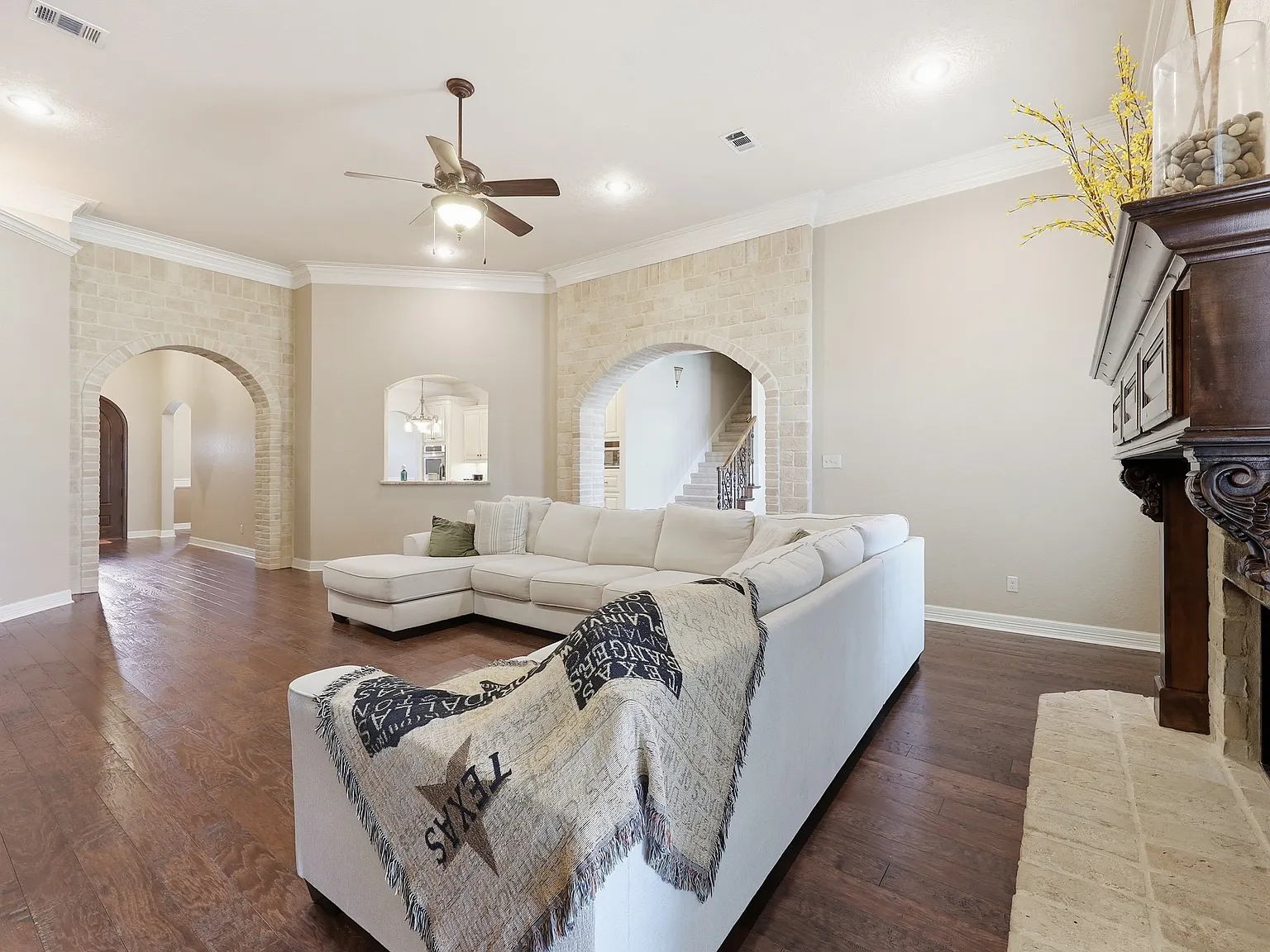 6470 Claybourn Drive - 1 — Photo 4