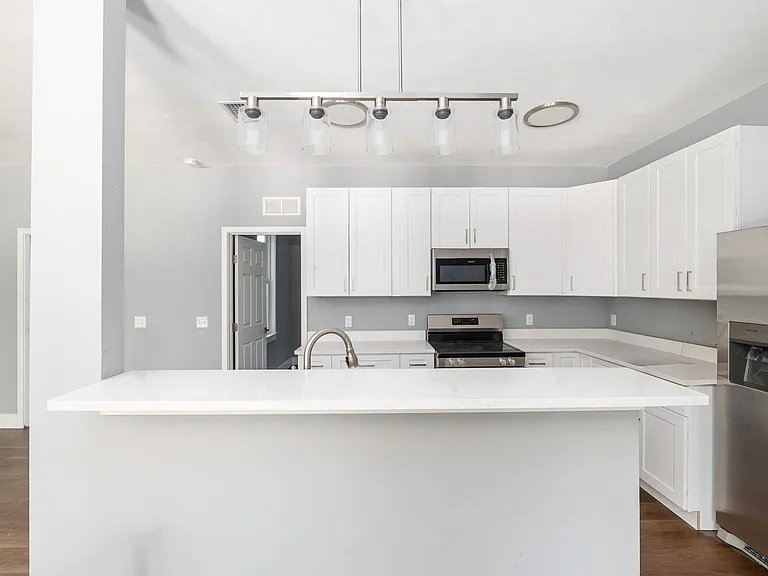 420 NW 3rd Ave — Photo 11