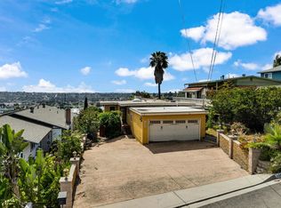 1302 Paraiso Ave, Spring Valley, CA 91977