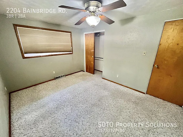 2204 Bainbridge Rd — Photo 32