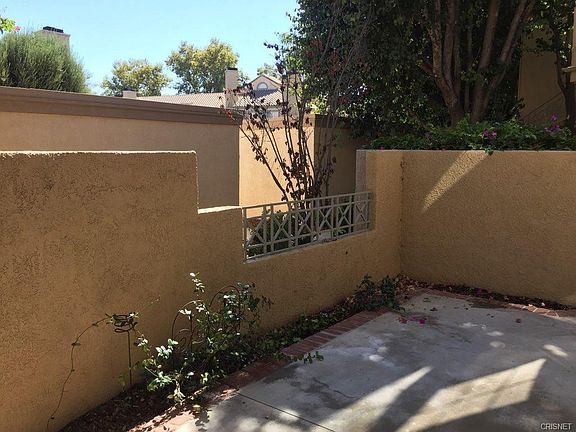 3rd image of 23839 Del Monte Dr Unit 89