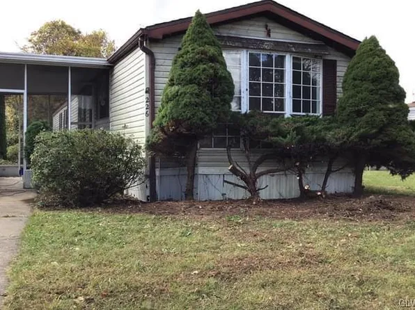 226 Molly Pitcher Rd, Mount Bethel, PA 18343