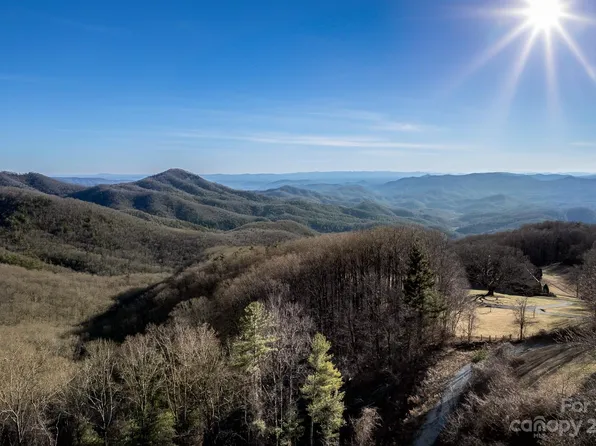 5 Scenic Vista Trl, Blowing Rock, NC 28605