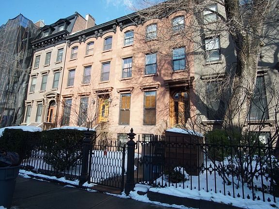 2nd image of 185 Park Pl APT 2